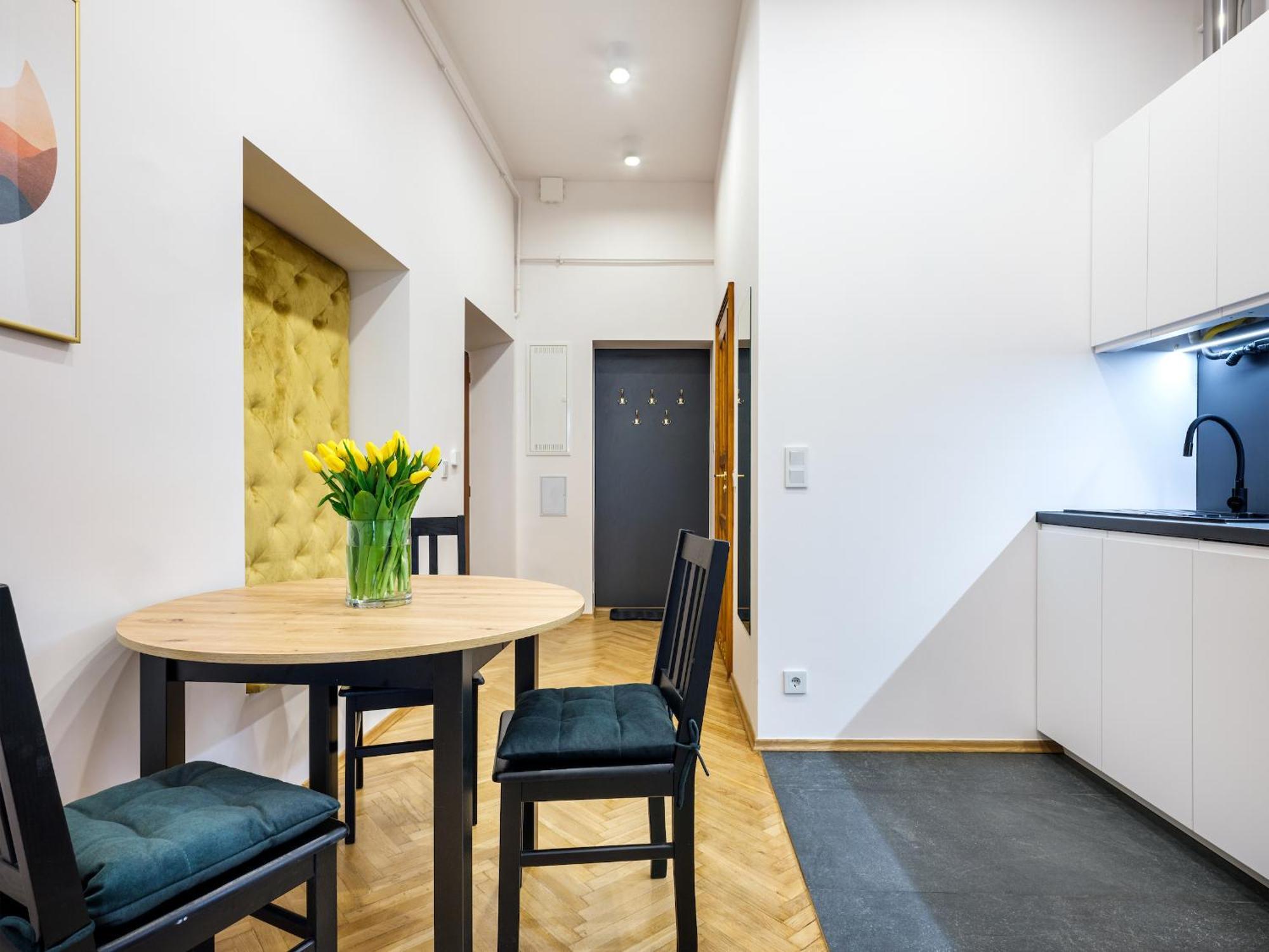 Tyzenhauz Apartments Old Town คราคูฟ ภายนอก รูปภาพ