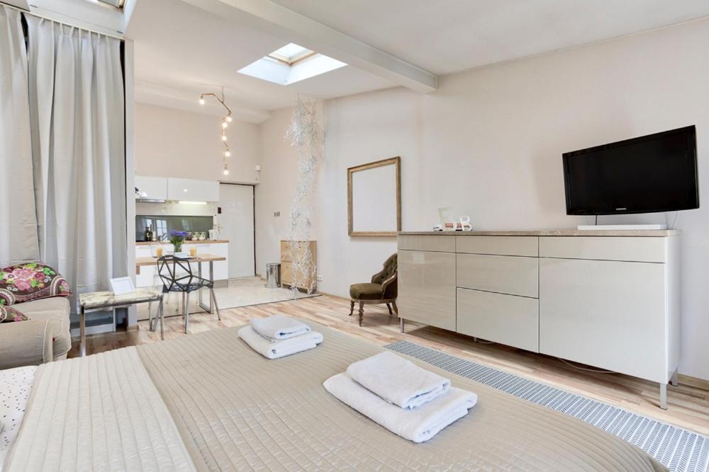 Tyzenhauz Apartments Old Town คราคูฟ ภายนอก รูปภาพ